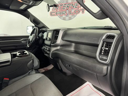 Used 2022 RAM 1500 Big Horn AWD/4WD image 12