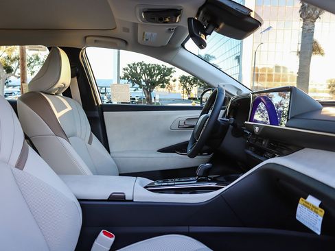 New 2026 Toyota Crown Limited image 19