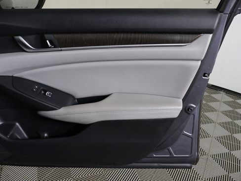 Used 2018 Honda Accord EX-L image 22