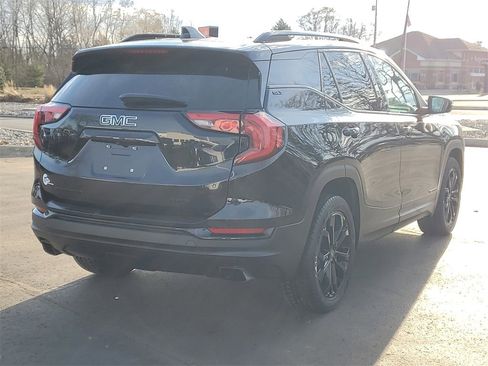 Used 2020 GMC Terrain SLT w/ Preferred Package image 3