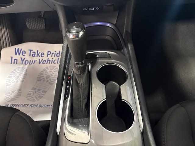 Used 2020 Chevrolet Malibu LT FWD image 17