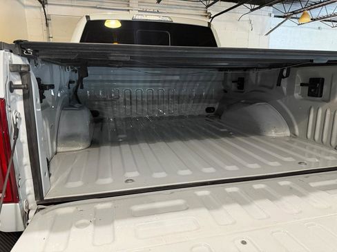 Used 2017 Ford F150 Raptor w/ Equipment Group 802A Luxury image 8