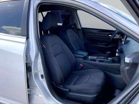 Used 2020 Nissan Altima 2.5 S FWD image 9