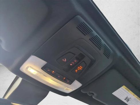 Used 2017 BMW 330e image 14