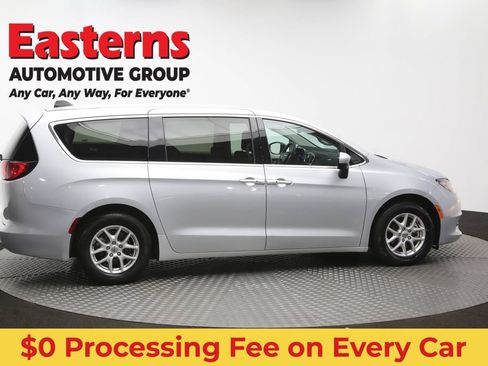 Used 2023 Chrysler Voyager LX FWD image 44