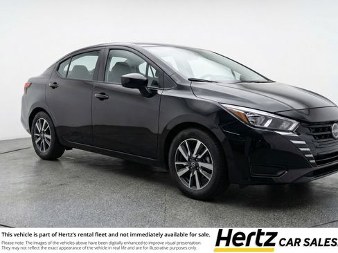 Used 2025 Nissan Versa SV FWD image 1