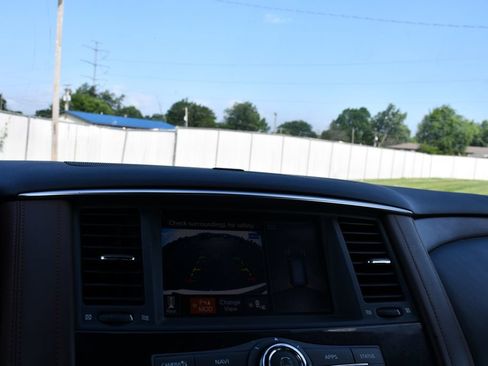 Used 2019 Nissan Armada Platinum w/ Captain's Chairs Package AWD/4WD image 18