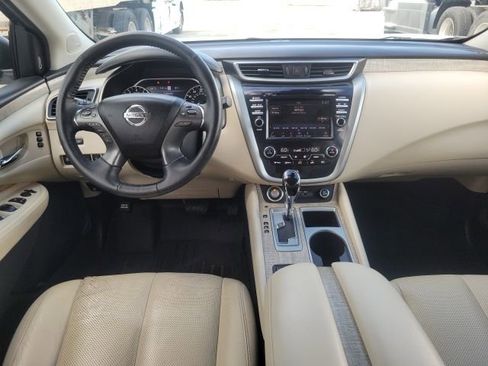 Used 2020 Nissan Murano SL w/ Moonroof Package AWD/4WD image 16