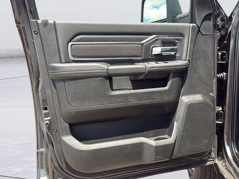 New 2026 RAM 3500 Big Horn AWD/4WD image 18