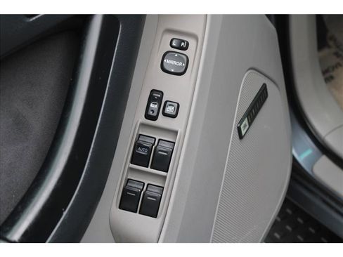 Used 2004 Toyota 4Runner Sport AWD/4WD image 14