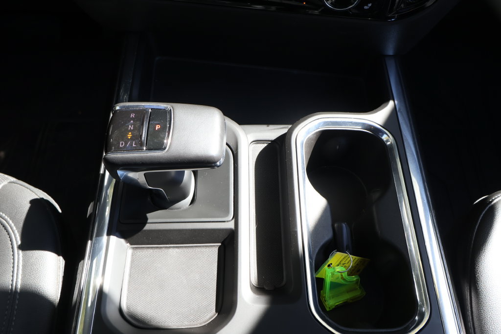Used 2022 Chevrolet Silverado 1500 LTZ w/ LTZ Convenience Package II AWD/4WD image 23