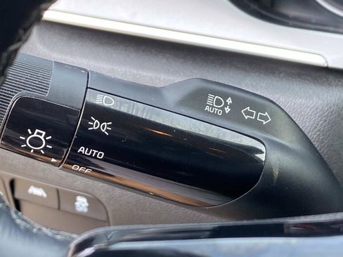 Used 2023 Kia Sorento S FWD image 18