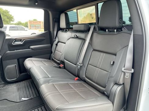 Used 2026 Chevrolet Silverado 1500 High Country w/ High Country Premium Package AWD/4WD image 23
