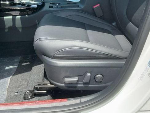 Used 2025 Kia Seltos SX AWD/4WD image 33