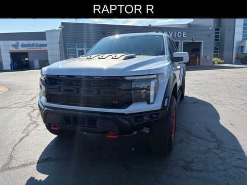 Used 2025 Ford F150 Raptor w/ Equipment Group 803A Raptor R AWD/4WD image 15