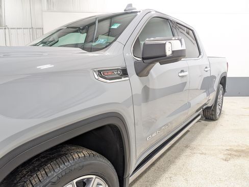 Used 2025 GMC Sierra 1500 Denali w/ Denali Reserve Package AWD/4WD image 7