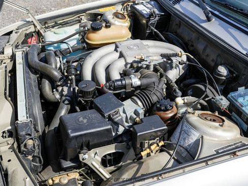 Used 1987 BMW 325i Convertible RWD image 24