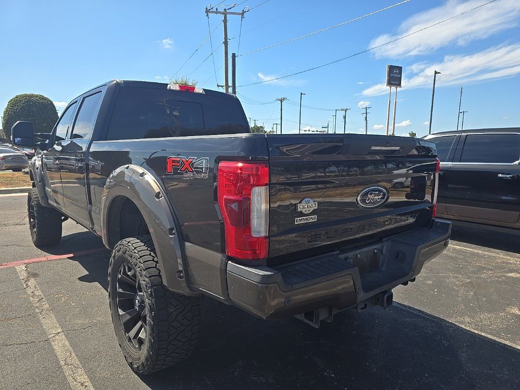 Used 2017 Ford F250 King Ranch w/ King Ranch Ultimate Package AWD/4WD image 4