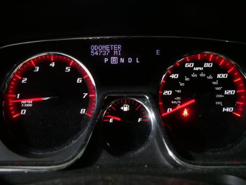 Used 2015 GMC Acadia SLE AWD/4WD image 26