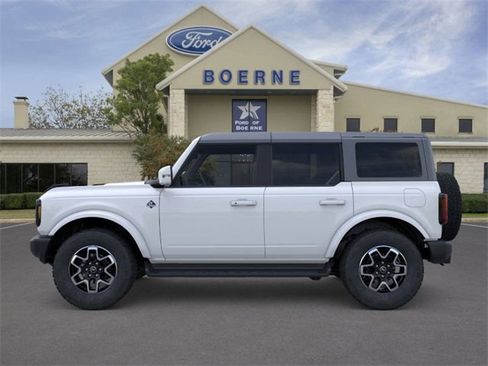 New 2025 Ford Bronco Outer Banks image 3