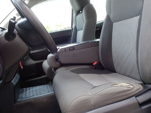 Used 2017 Toyota Tundra SR image 10