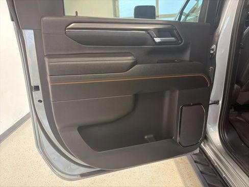 Used 2024 GMC Sierra 2500 AT4 image 48