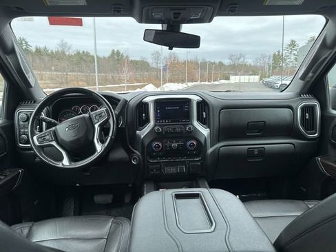Used 2020 Chevrolet Silverado 1500 LT Trail Boss AWD/4WD image 18