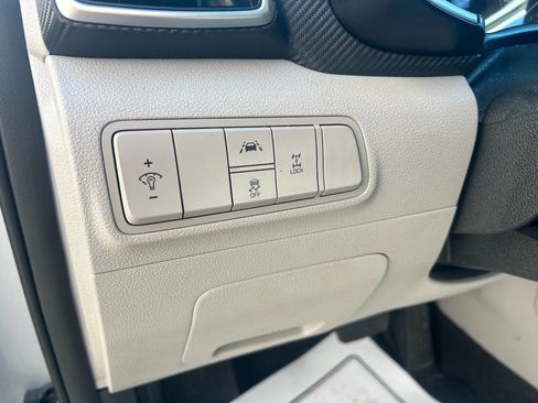 Used 2019 Hyundai Tucson SE image 13