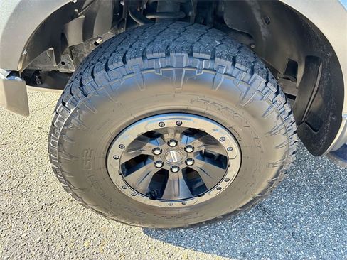 Used 2018 Ford F150 Raptor w/ Equipment Group 802A Luxury image 13