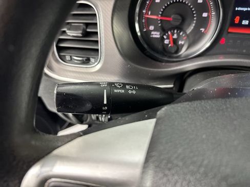 Used 2013 Dodge Charger SE RWD image 13