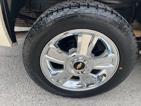 Used 2013 Chevrolet Silverado 1500 LT image 36