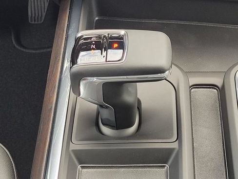 New 2026 GMC Sierra 1500 SLT AWD/4WD image 16