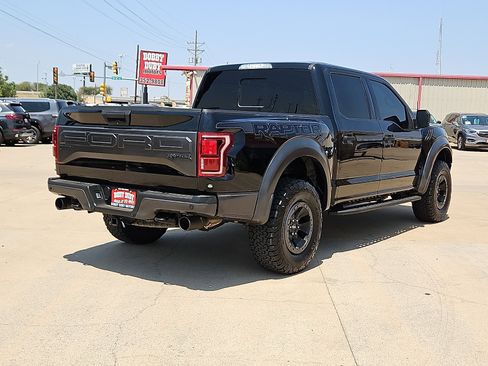Used 2017 Ford F150 Raptor w/ Equipment Group 801A Mid AWD/4WD image 3