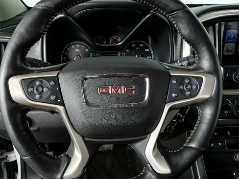 Used 2018 GMC Canyon Denali image 8