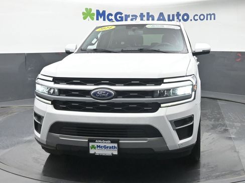 Used 2024 Ford Expedition Limited AWD/4WD image 5