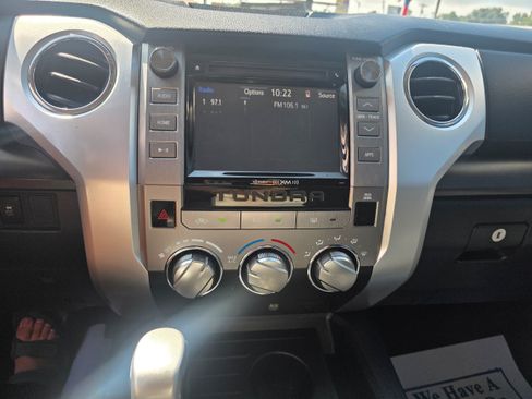 Used 2019 Toyota Tundra SR5 w/ SR5 Upgrade Package RWD image 11