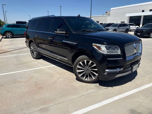 Used 2019 Lincoln Navigator L Select AWD/4WD image 19