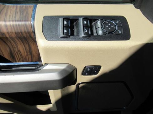 Used 2019 Ford F150 Lariat AWD/4WD image 20