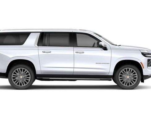 New 2026 Chevrolet Suburban Premier image 18