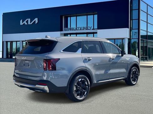 New 2026 Kia Sorento S image 6