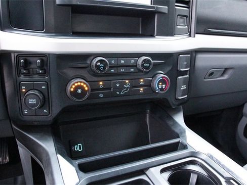 Used 2023 Ford F250 XLT w/ FX4 Off-Road Package image 26