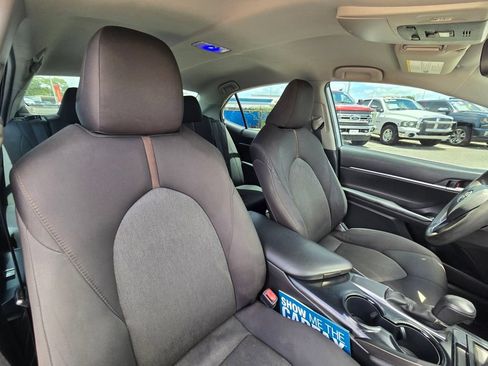 Used 2020 Toyota Camry LE FWD image 44