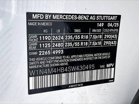 Certified 2025 Mercedes-Benz GLB 250 4MATIC image 22