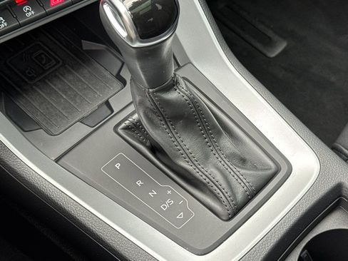 Used 2020 Audi Q3 2.0T Premium Plus w/ Premium Plus Package image 21