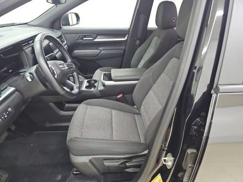 Used 2025 GMC Terrain Elevation AWD/4WD image 2