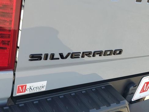 Used 2024 Chevrolet Silverado 2500 Custom w/ Custom Value Package image 26