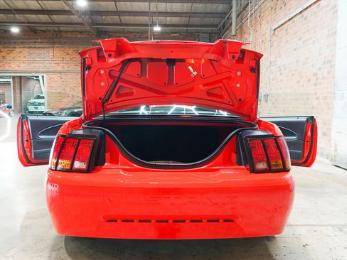 Used 2000 Ford Mustang Cobra RWD image 36