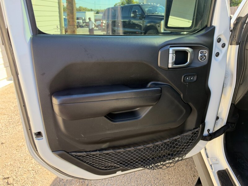 Used 2020 Jeep Gladiator Sport w/ Quick Order Package 24S AWD/4WD image 17