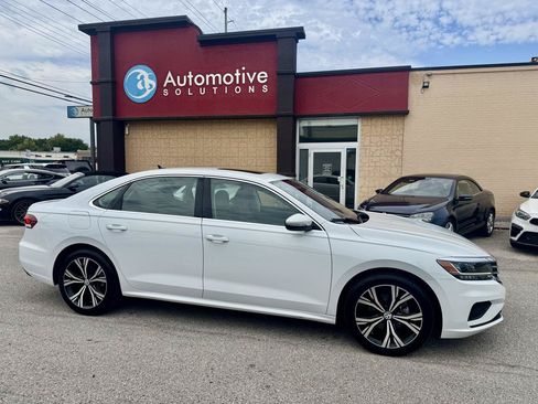 Used 2021 Volkswagen Passat 2.0T SE FWD image 6