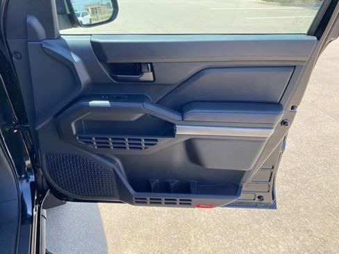 New 2026 Toyota Tacoma SR5 AWD/4WD image 17